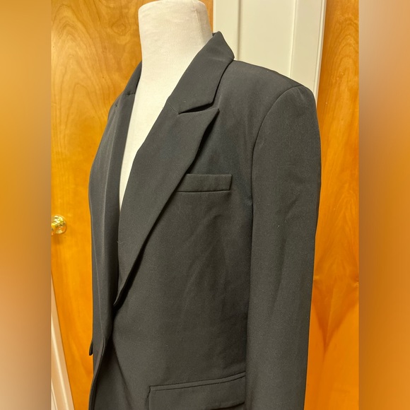 Vince Camuto black one button blazer size Medium - Picture 3 of 4
